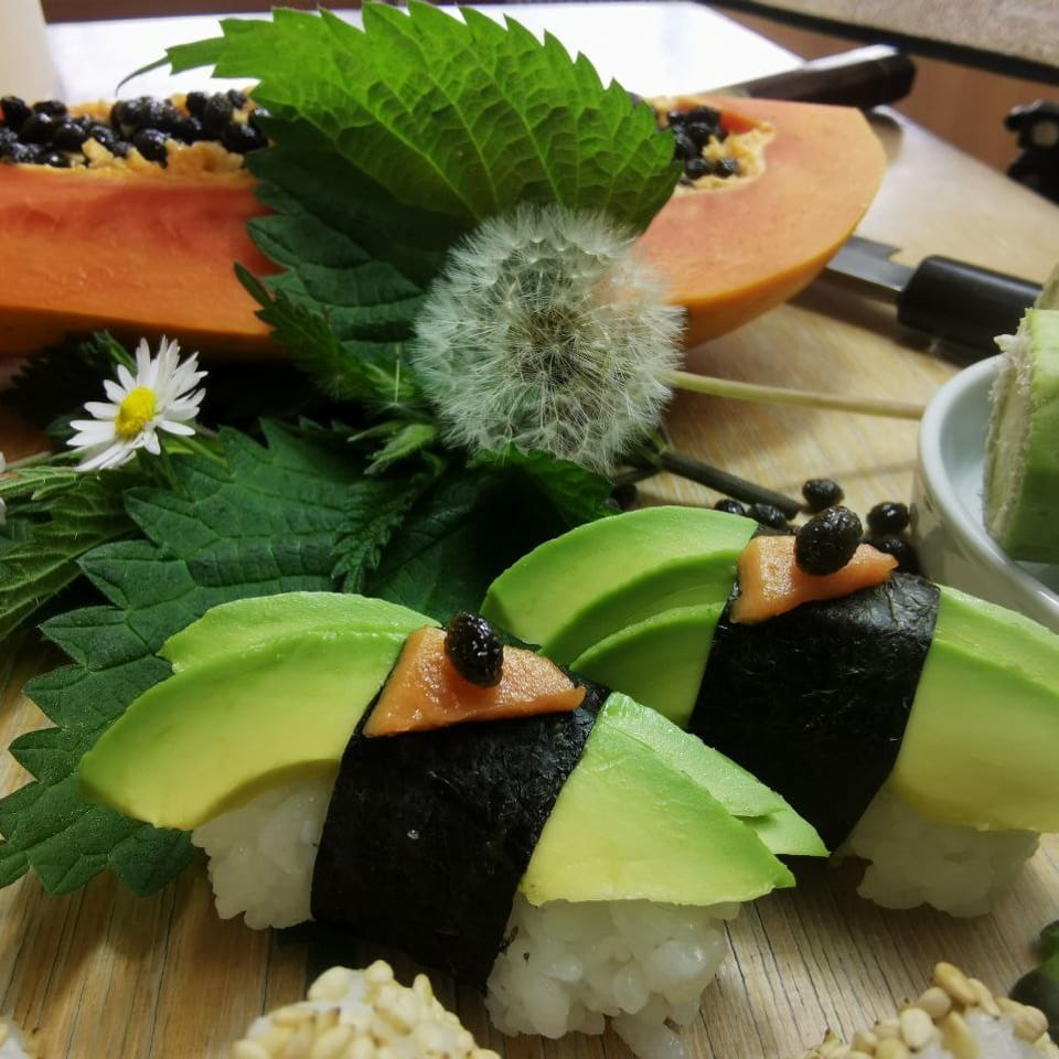 Veganer Sushikurs in Düsseldorf – Kreative Rollen meistern