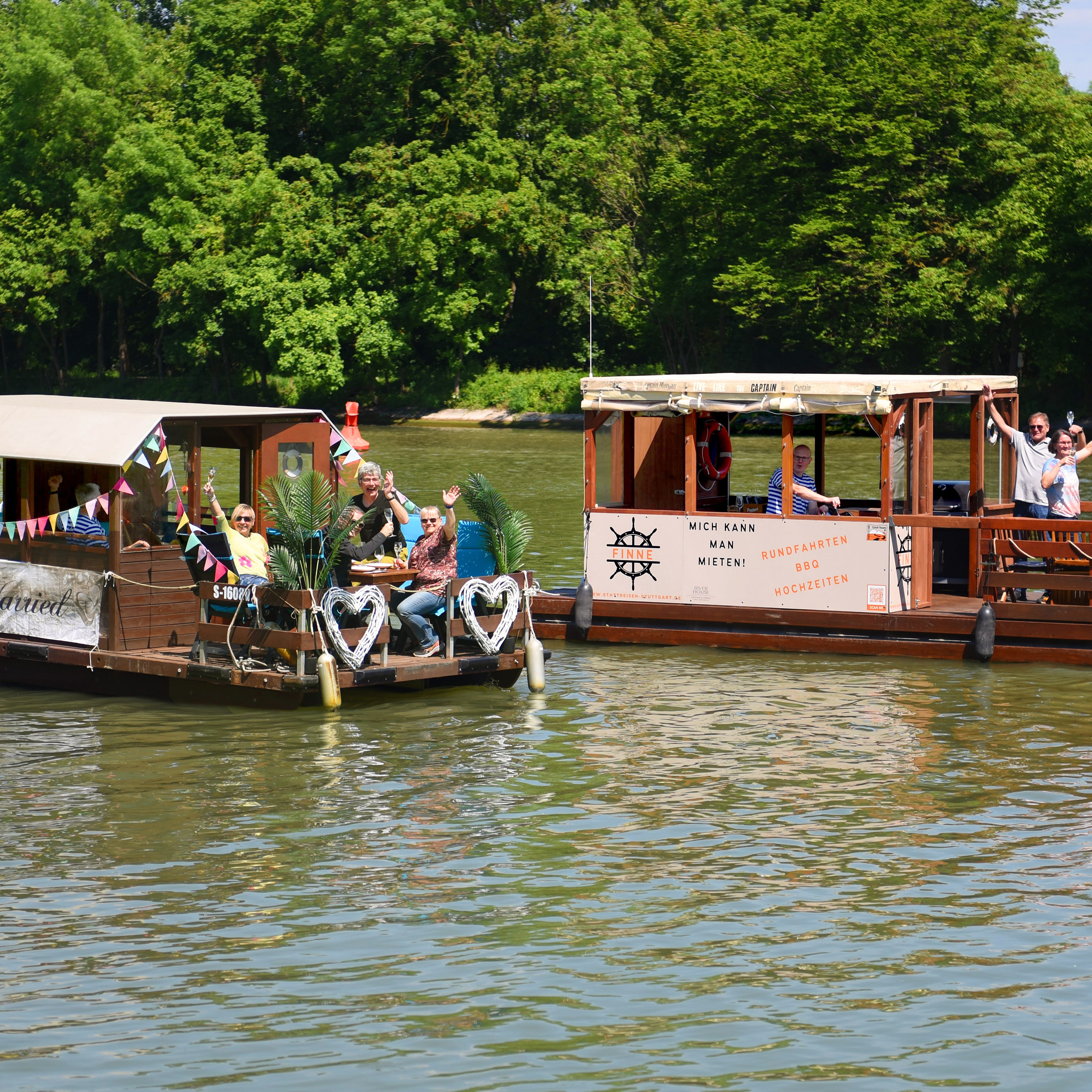 Floßfahrt in Stuttgart: Entspanntes Erlebnis auf dem Wasser