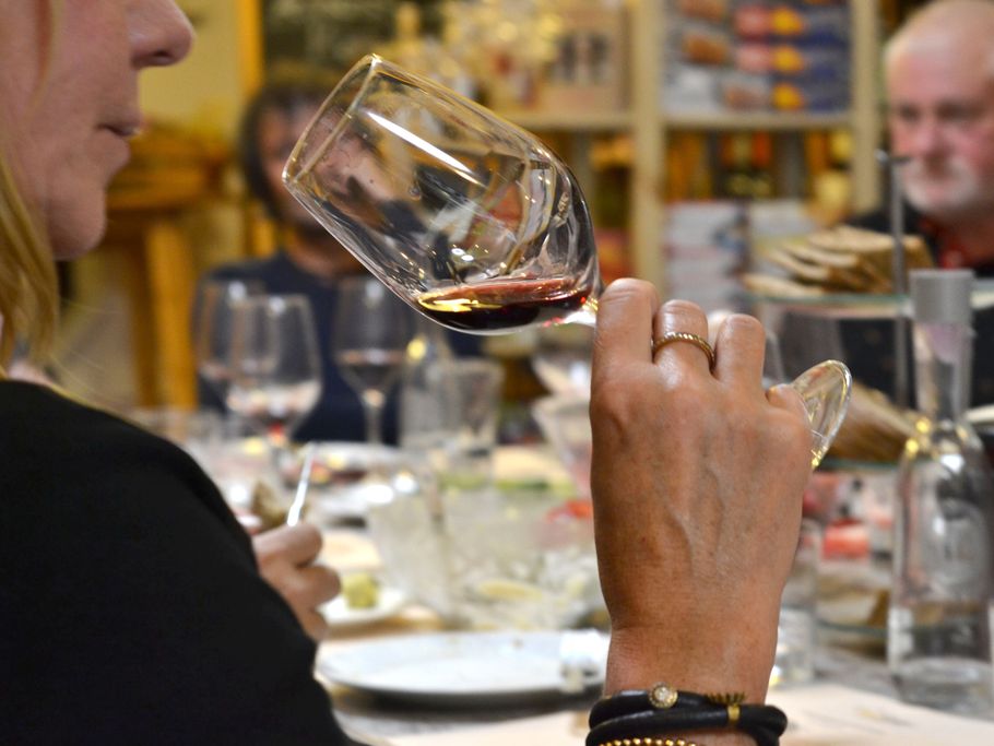 Wine tasting in Berlin: Culinary wine evening with sommelier