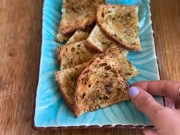 Delicious bread chips