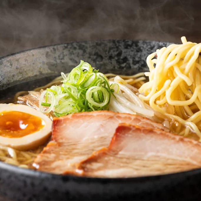 Asiatischer Kochkurs in Berlin: Ramen perfektionieren