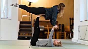 Acro - Front Plank Position