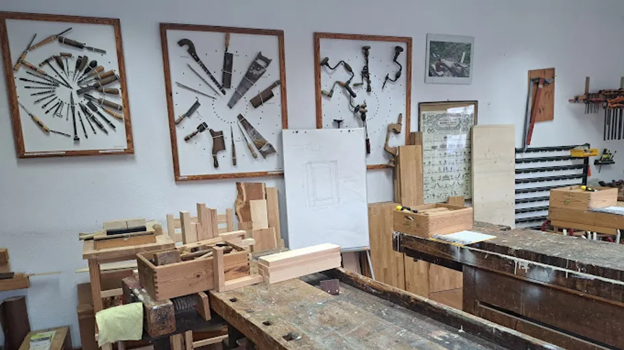 Carpentry & Woodworking Beginner Class in Berlin