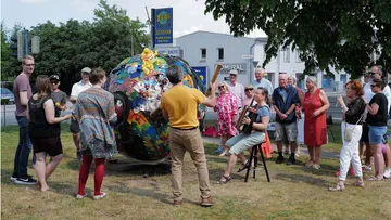 Einweihung der Schülerskulptur Meereswelt in Travemünde