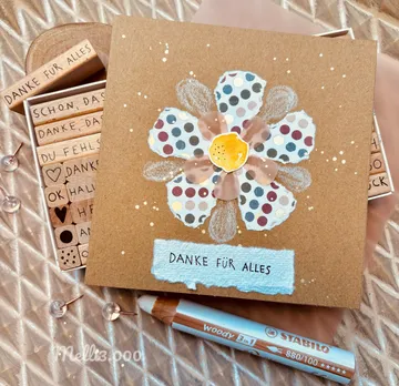 Handgemachte Karte mit Blume, Text 'DANKE FÜR ALLES'.