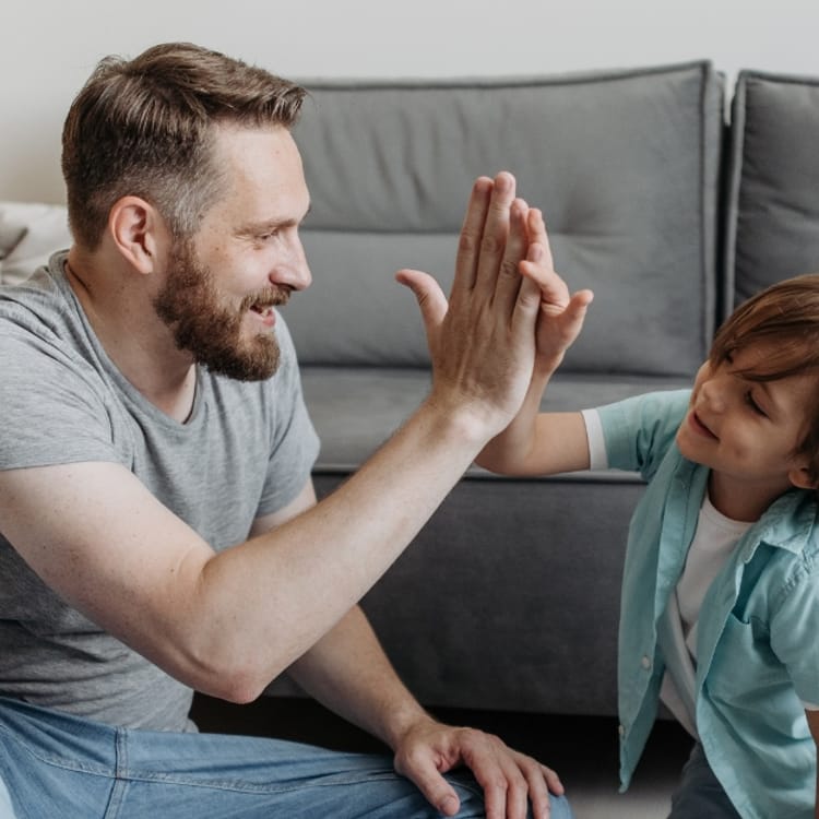 Mission Haushalt: Schnitzeljagd für Kinder für Zuhause/Köln