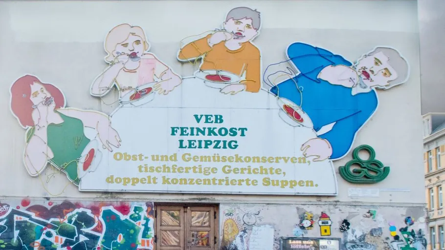 Löffelfamilie, Kunst- und Gewerbegenossenschaft Feinkost, Ateliergemeinschaft III Etage