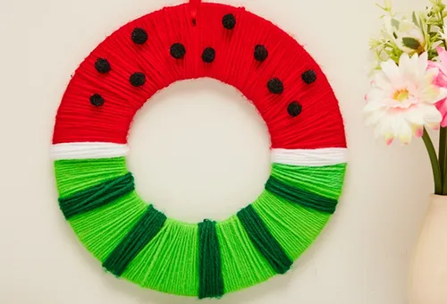 Holiday program in Schorndorf: mussel wreath workshop