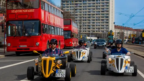 Hot Rod Stadtrundfahrt in Dresden: Mini Hot Rods erleben