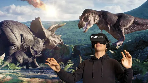 Person mit VR-Headset und Dinosaurier-Szene.