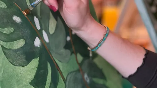 Hand bemalt grüne Blätter auf Leinwand.