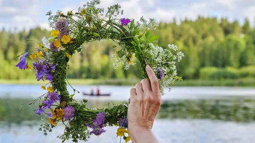 Blumenkranz binden Wipperfürth: Kreativ mit frischen Blumen