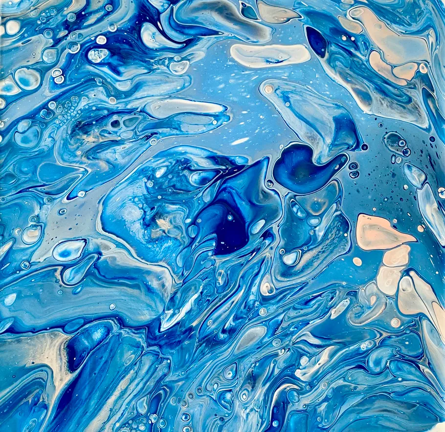 Blau-weiße abstrakte Flüssigkeitsmuster.