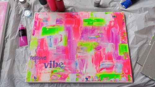 Kunstworkshop in Berlin: Teambuilding mit abstrakter Kunst